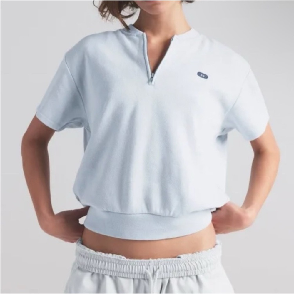 SKIMS lightweight fleece half zip Frost blue Short sleeve NWT‎ (SKO215) Size M